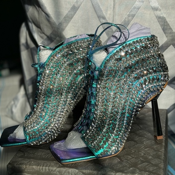 Stiletto booties - Picture 1 of 12